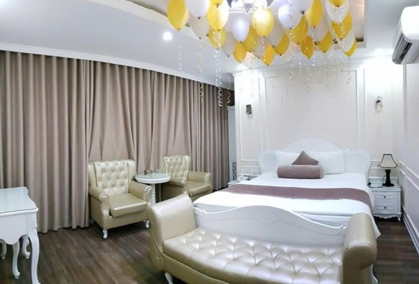 Khai Hung Hotel Binh Chanh Ho Chi Minh-byen Eksteriør bilde